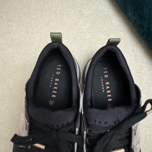 Ted Baker Cepap Womens Black Opal Satin Sneakers-UK 6 / EU 39 / US 8 - Picture 8 of 8